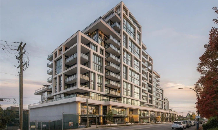 #313-1526 Finlay Street