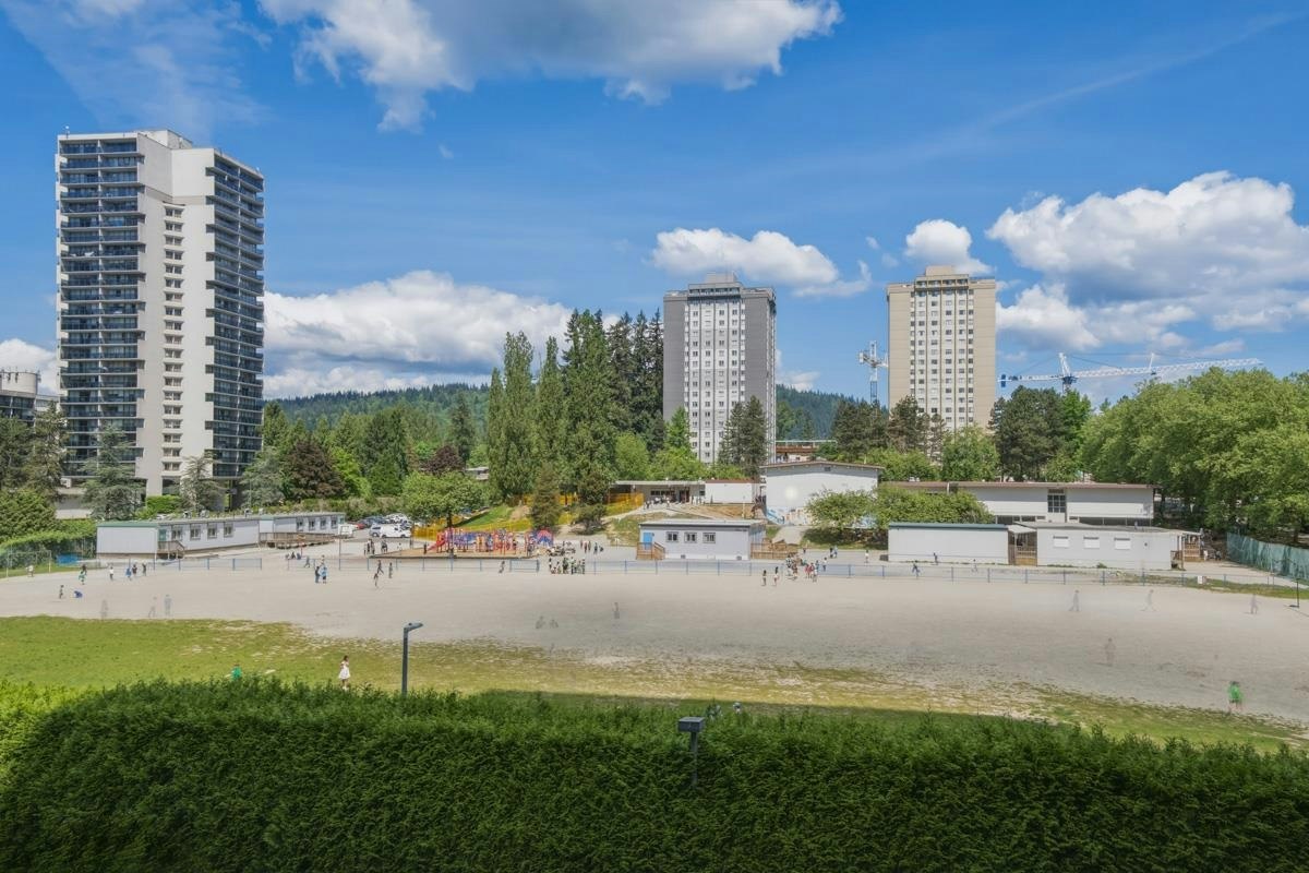 302-3755 Bartlett Court, Burnaby, BC, V3J 7G7 - 9