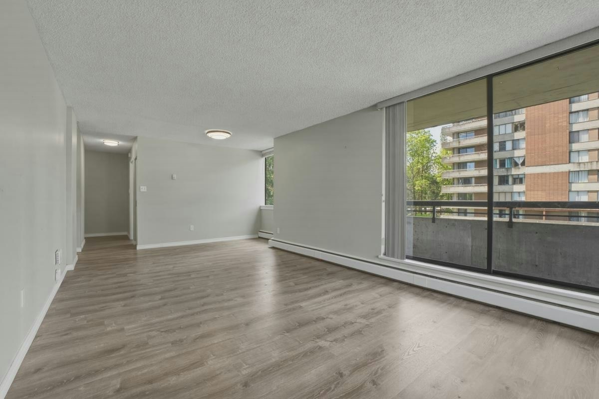 302-3755 Bartlett Court, Burnaby, BC, V3J 7G7 - 5