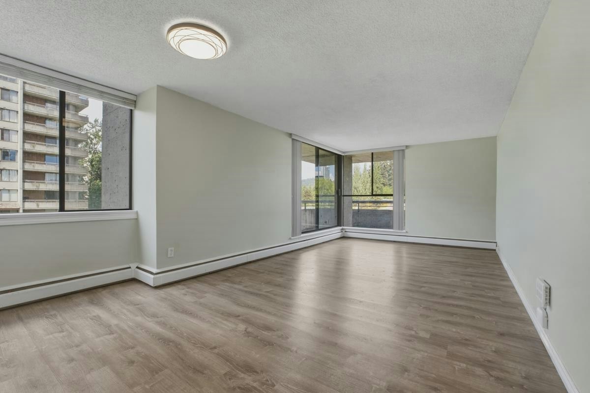 302-3755 Bartlett Court, Burnaby, BC, V3J 7G7