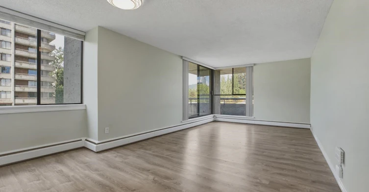 302-3755 Bartlett Court, Burnaby, BC, V3J 7G7