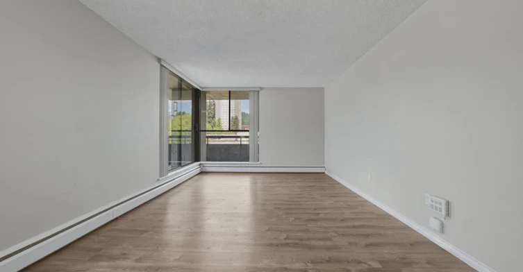 302-3755 Bartlett Court, Burnaby, BC, V3J 7G7 - 2
