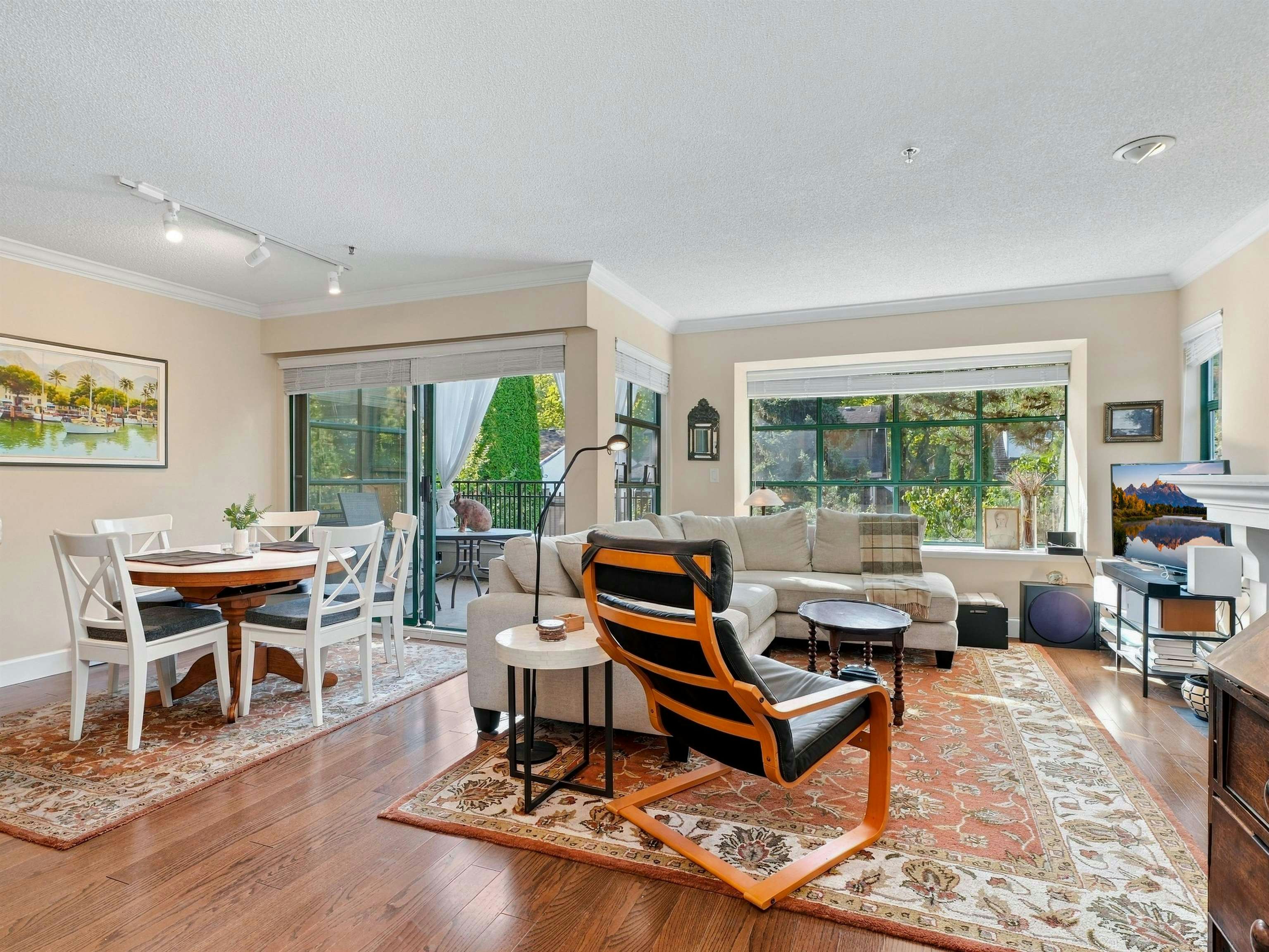 308-3788 W 8th Avenue, Vancouver, BC, V6R 1Z3