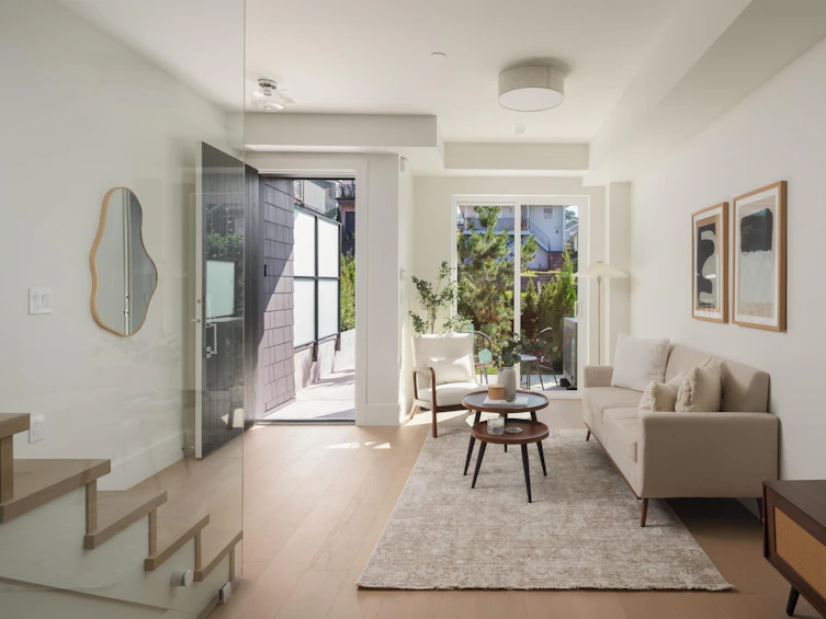 103-1837 E Georgia Street, Vancouver, BC, V5L 2B5 - 9