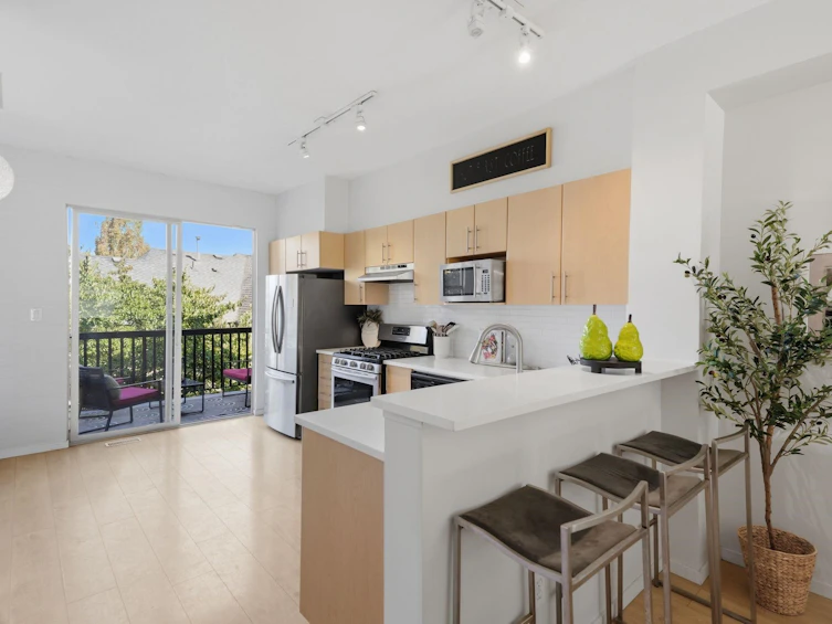 46-15152 62a Avenue, Surrey, BC, V3S 1V1 - 9