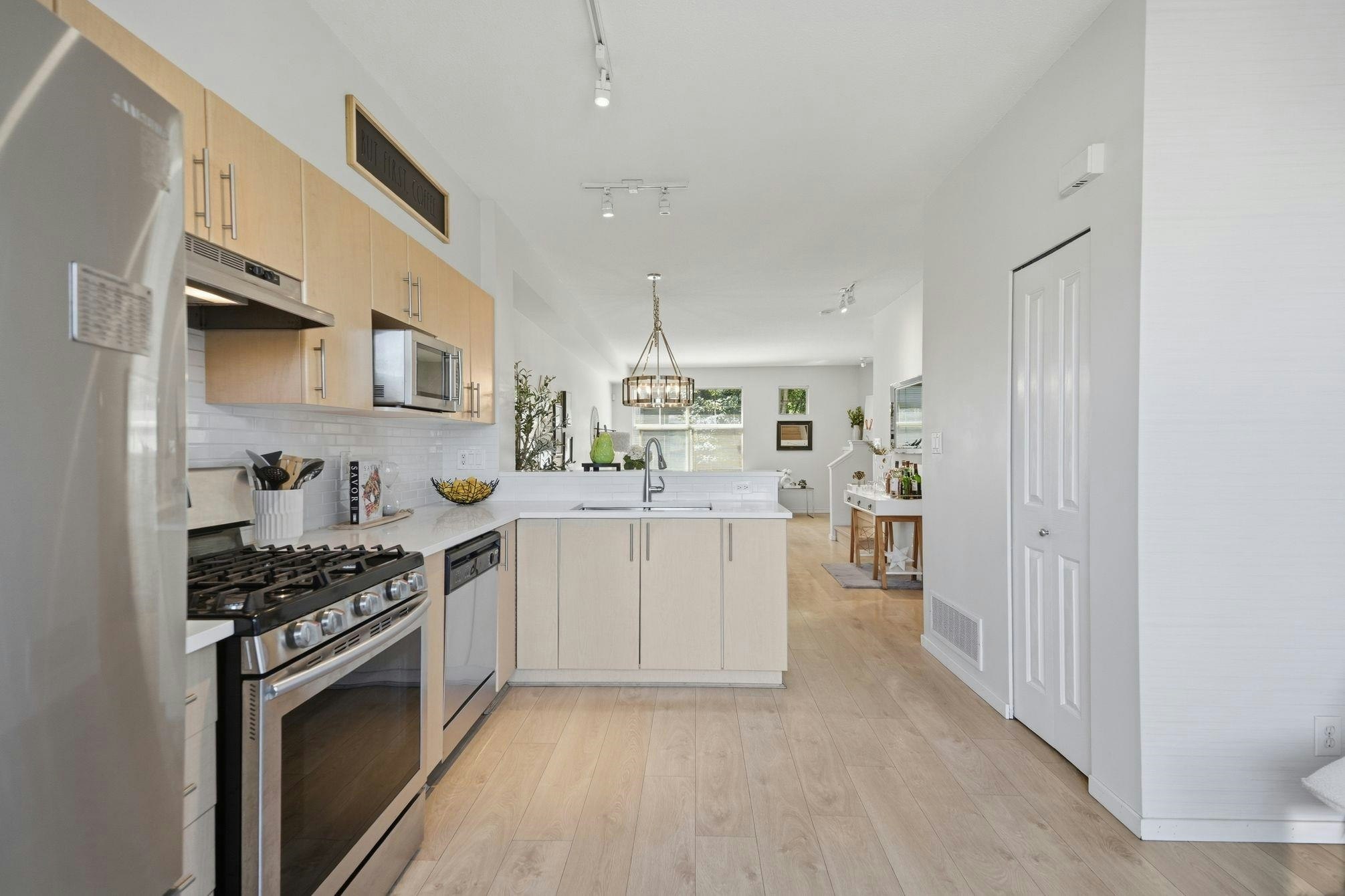 46-15152 62a Avenue, Surrey, BC, V3S 1V1 - 12