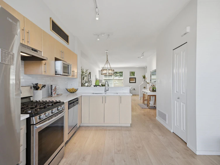 46-15152 62a Avenue, Surrey, BC, V3S 1V1 - 12