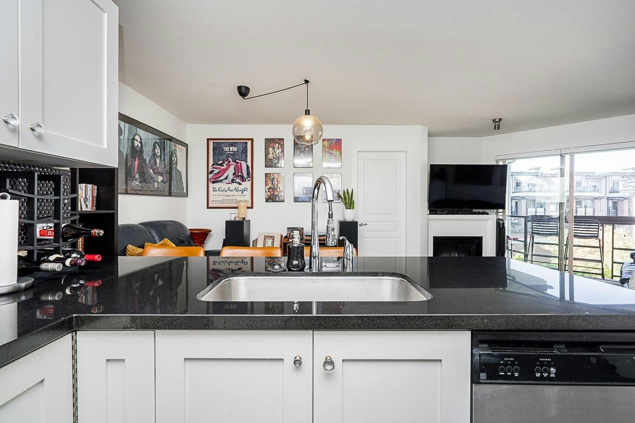 423-738 E 29th Avenue, Vancouver, BC, V5V 0B6 - 29