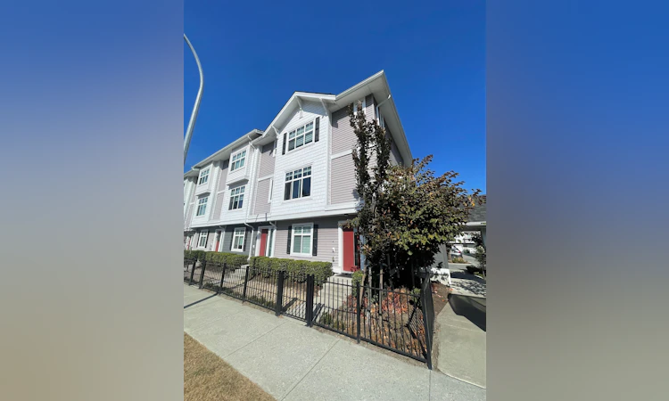 23-2033 Mckenzie Road