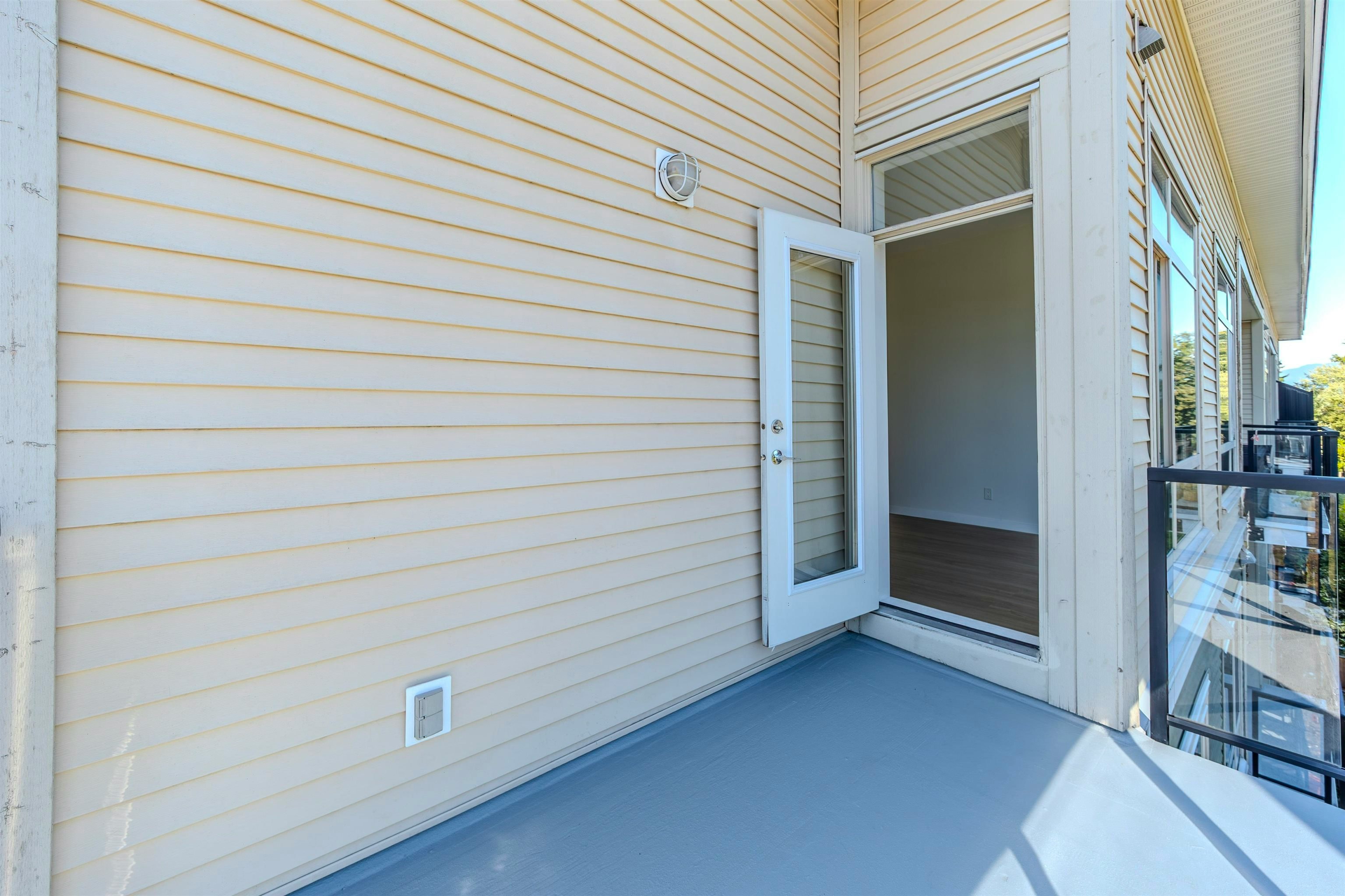 522-13789 107a Avenue, Surrey, BC, V3T 0B8 - 23