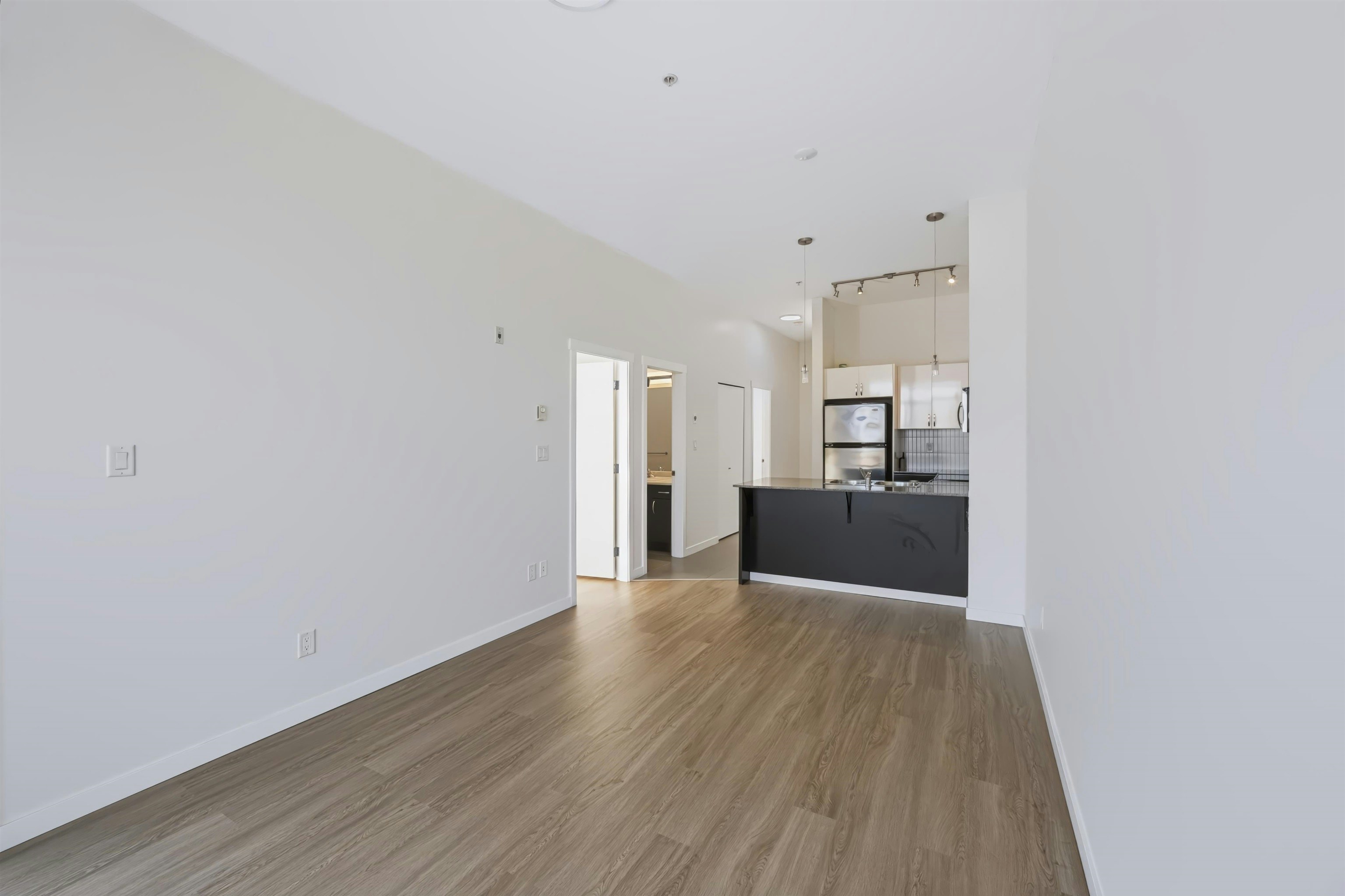 522-13789 107a Avenue, Surrey, BC, V3T 0B8 - 14
