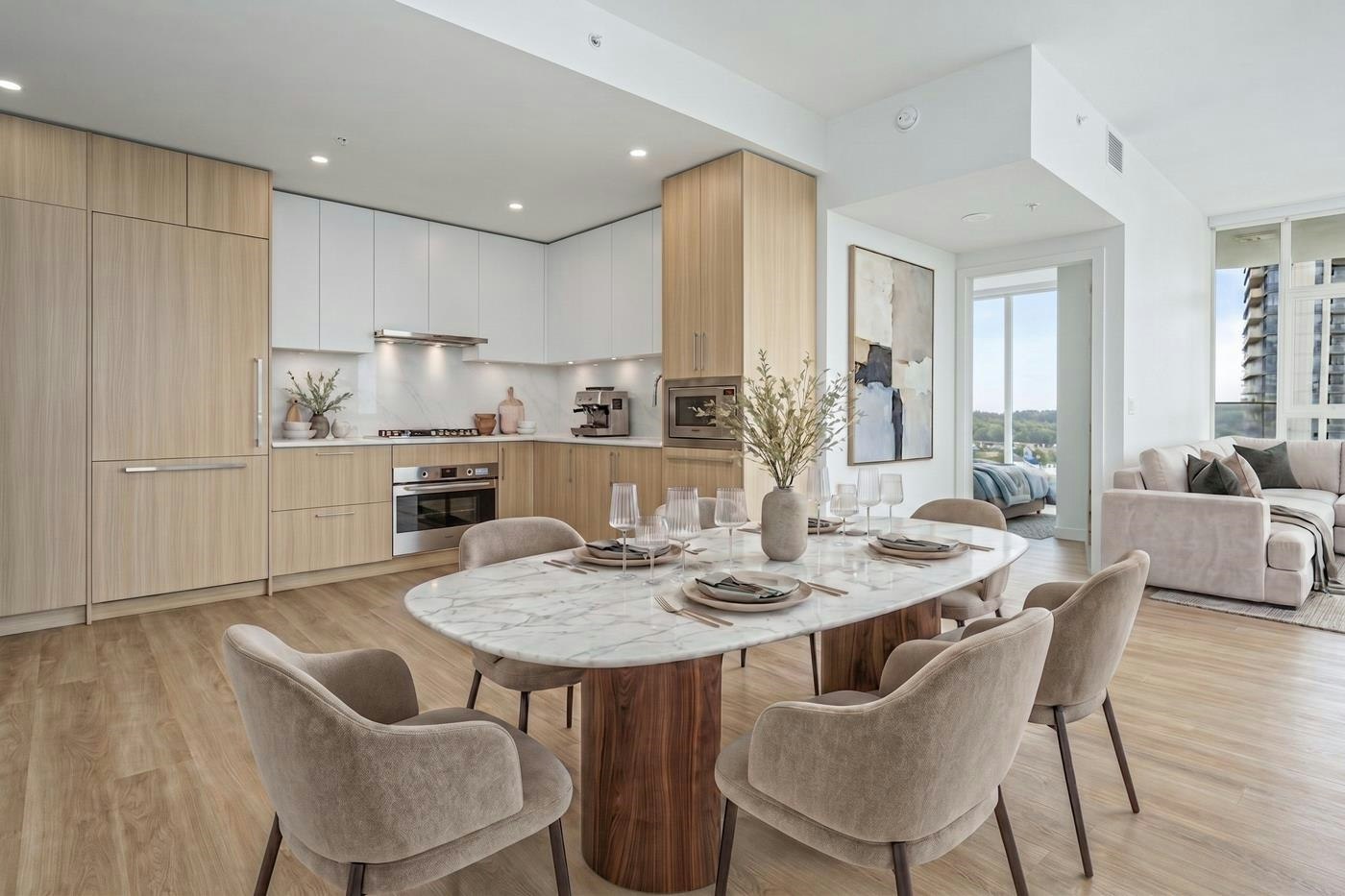 2807-9675 King George Boulevard - 2