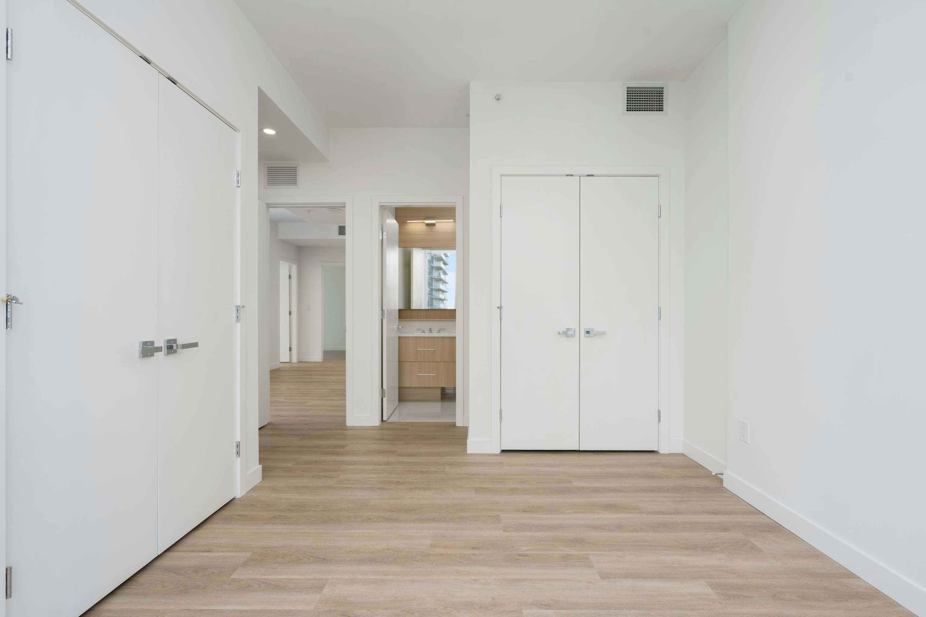 2807-9675 King George Boulevard, Surrey, BC, V3T 0T7 - 17