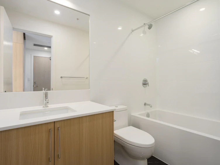 2807-9675 King George Boulevard, Surrey, BC, V3T 0T7 - 7