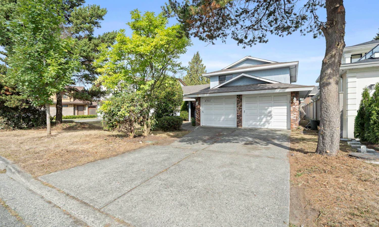 4391 Deerfield Crescent