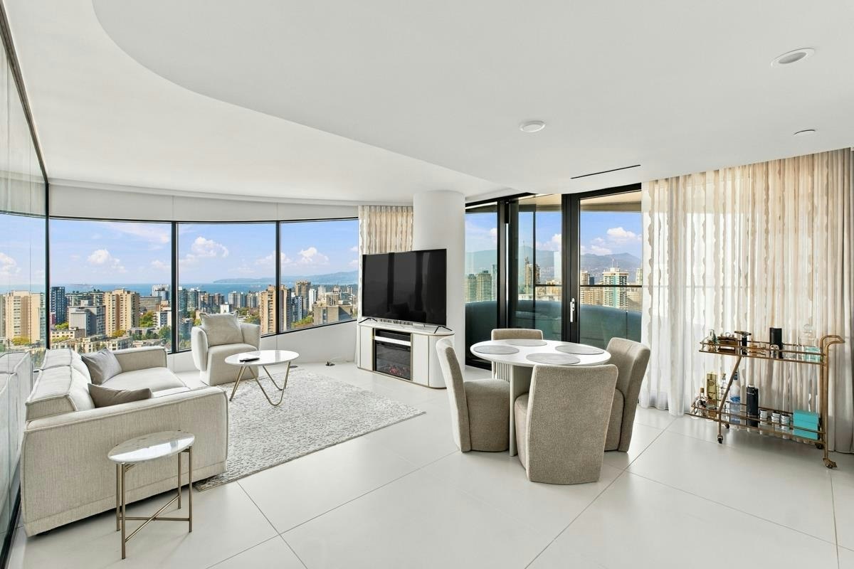 2406-1033 Nelson Street, Vancouver, BC, V6E 0E5