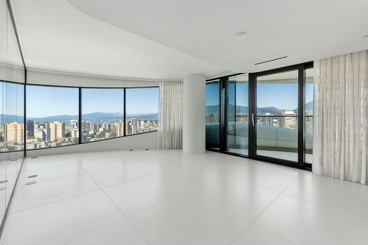 2406-1033 Nelson Street, Vancouver, BC, V6E 0E5