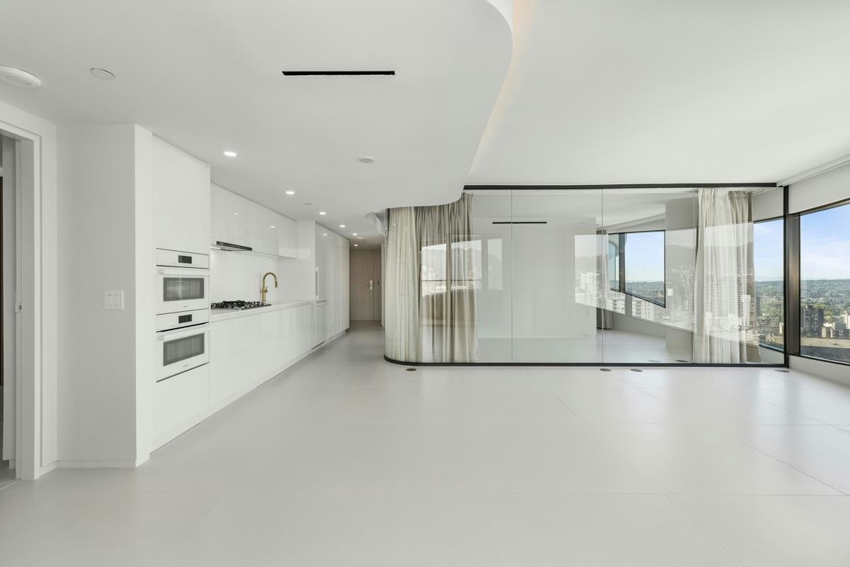 2406-1033 Nelson Street, Vancouver, BC, V6E 0E5 - 3