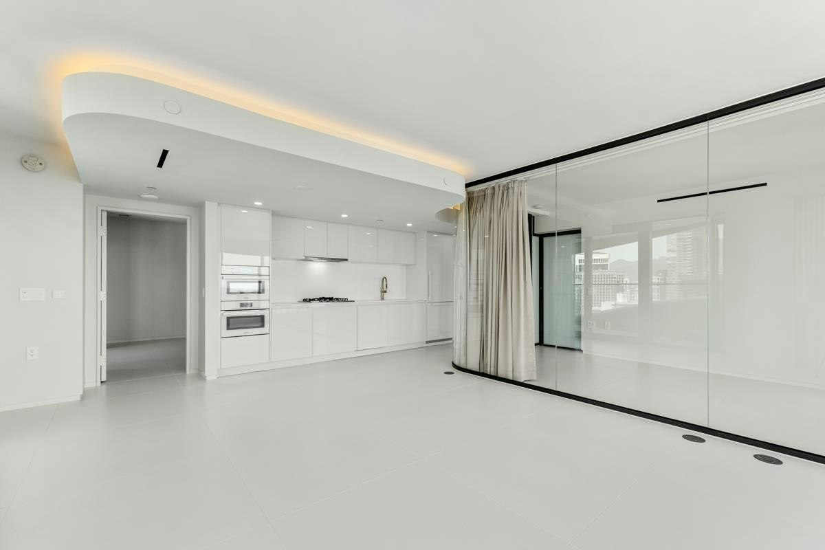 2406-1033 Nelson Street, Vancouver, BC, V6E 0E5 - 4