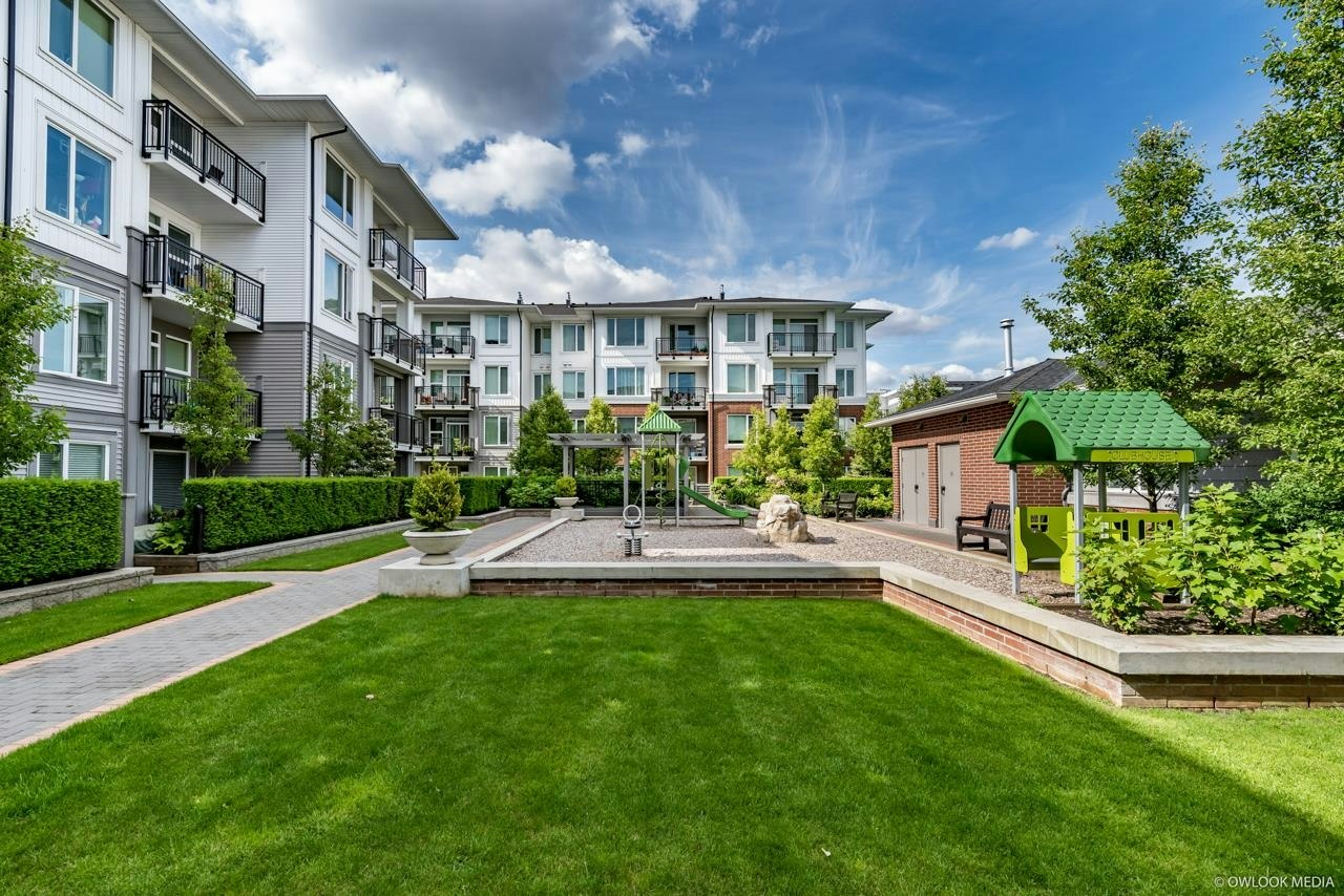 237-9399 Odlin Road, Richmond, BC, V6X 0J6 - 33