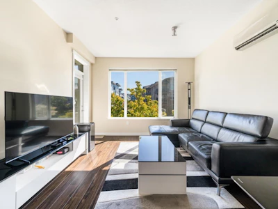237-9399 Odlin Road - 5