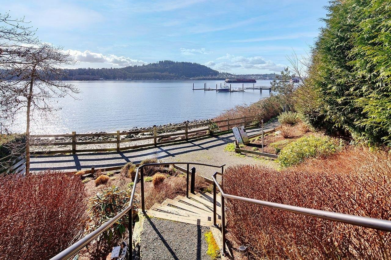 207-3825 Cates Landing Way, North Vancouver, BC, V7G 0A6 - 30