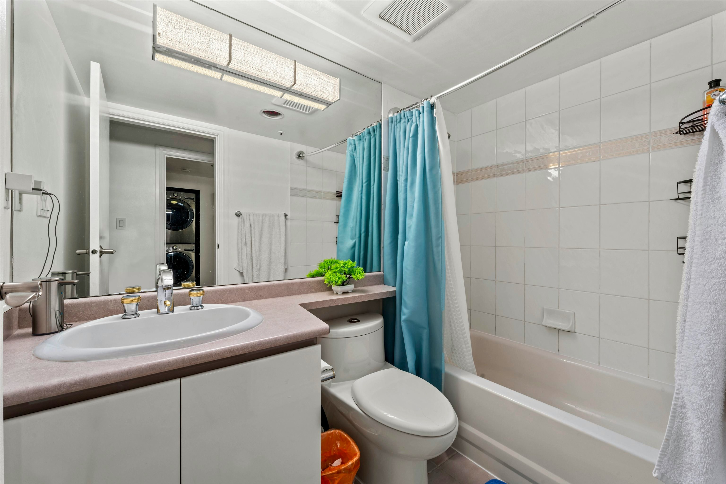2102-930 Cambie Street, Vancouver, BC, V6B 5X6 - 14