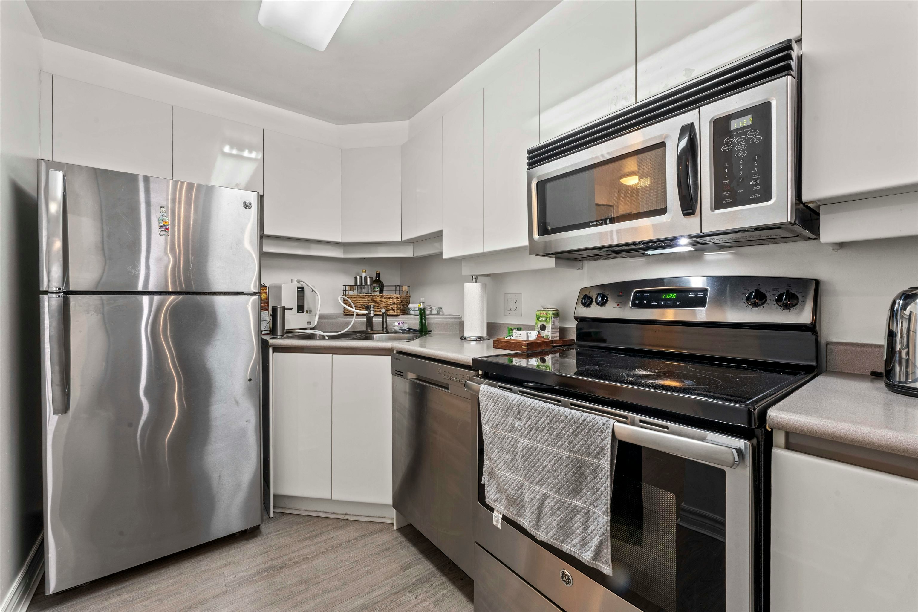 2102-930 Cambie Street - 3