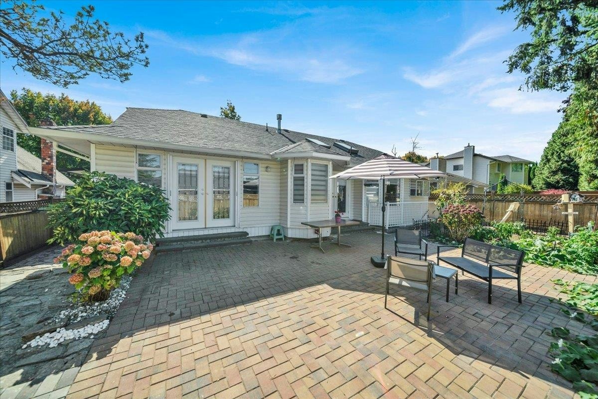 15747 92a Avenue, Surrey, BC, V4N 3B1 - 30