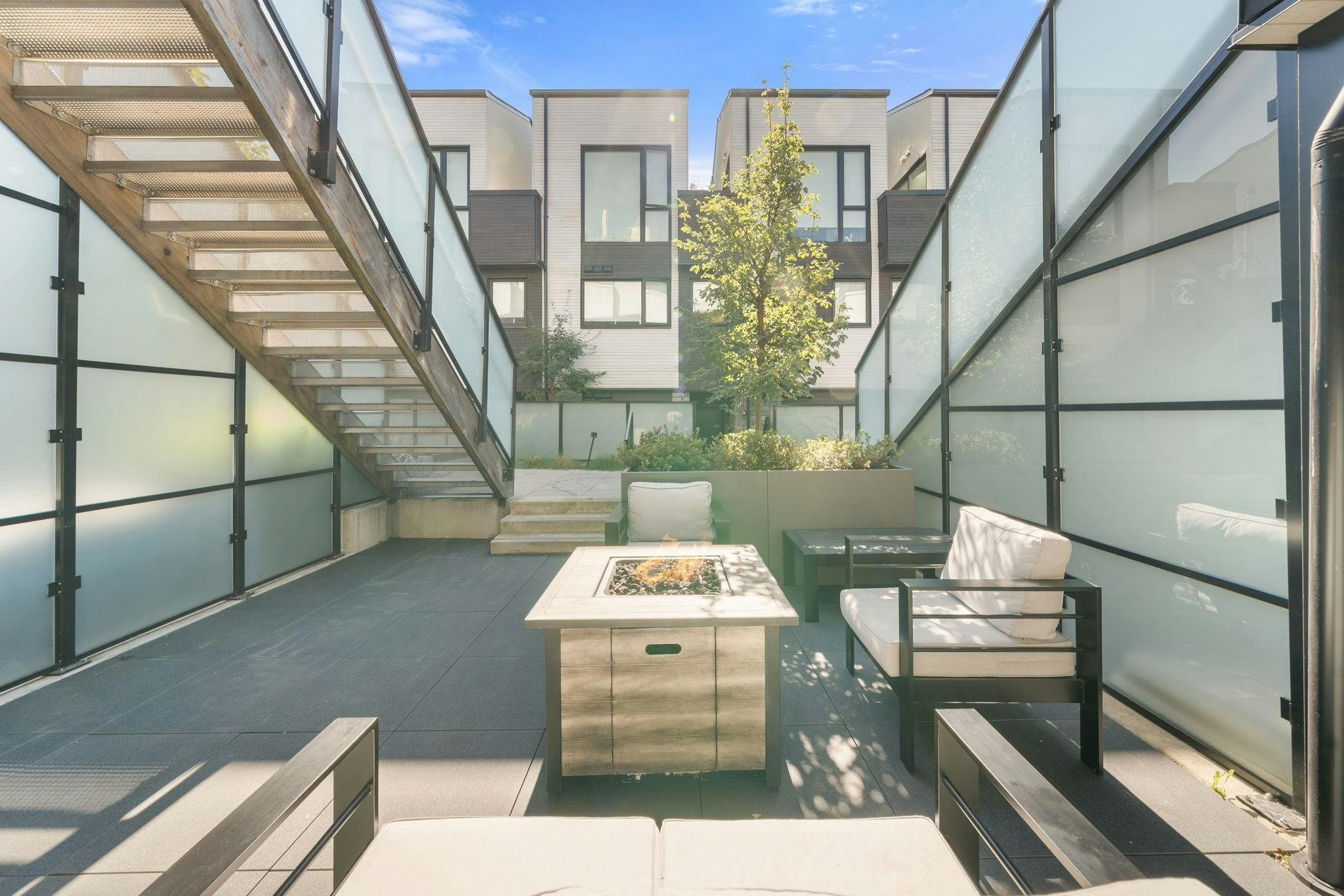 127-650 E 2nd Street, North Vancouver, BC, V7L 1E3 - 25