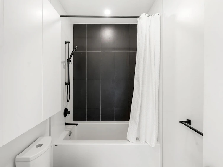 127-650 E 2nd Street, North Vancouver, BC, V7L 1E3 - 15