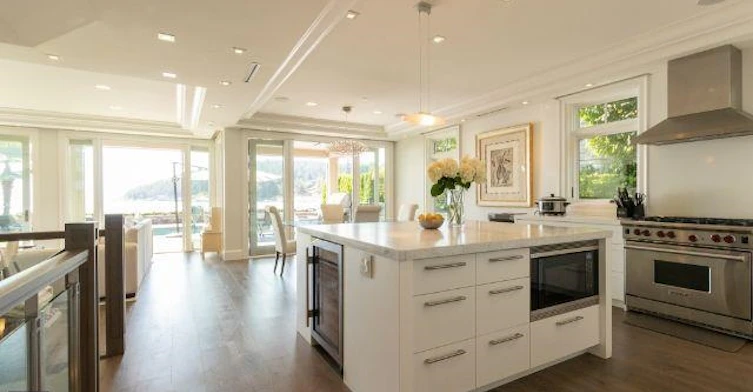 4460 Ross Crescent, West Vancouver, BC, V7W 1B2 - 5