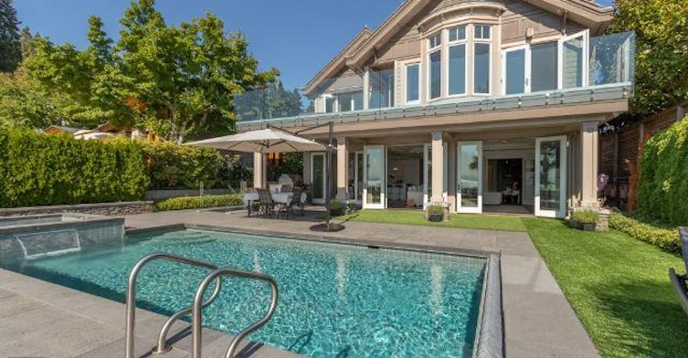 4460 Ross Crescent, West Vancouver, BC, V7W 1B2