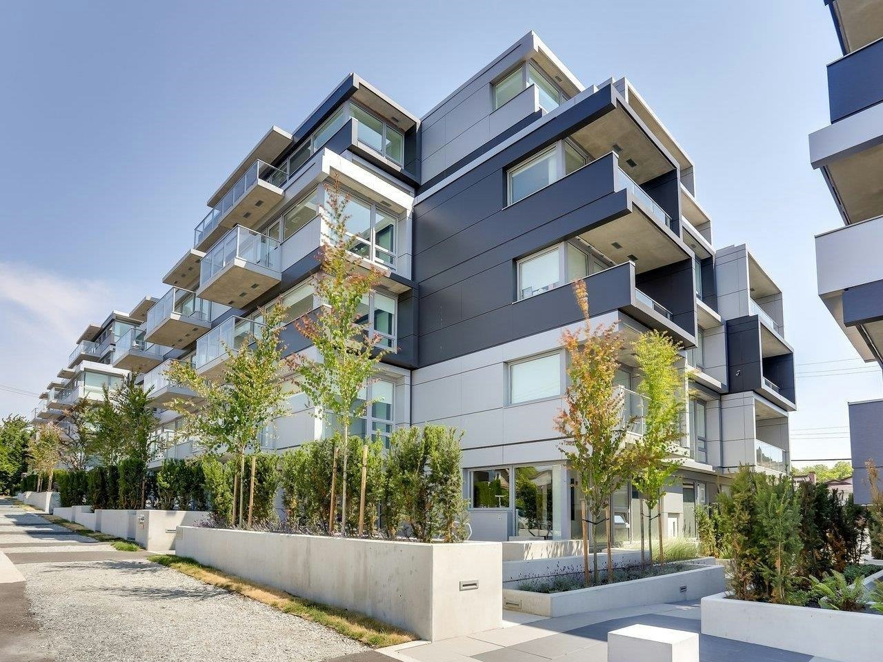 410-8080 Oak Street, Vancouver, BC, V6P 0M9