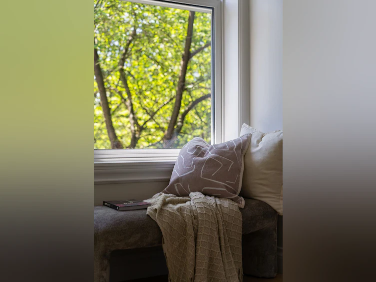 1685 Nelson Street, Vancouver, BC, V6G 1M3 - 25