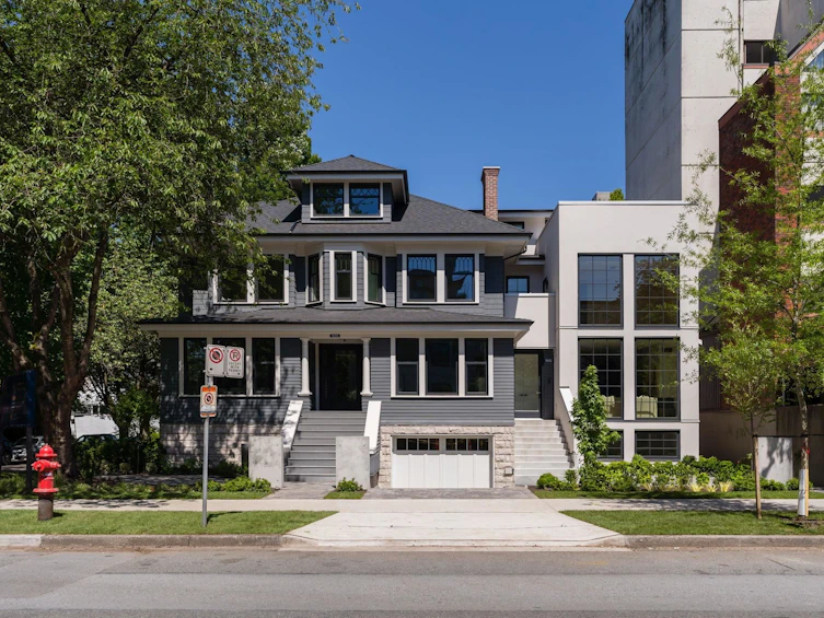 1685 Nelson Street, Vancouver, BC, V6G 1M3