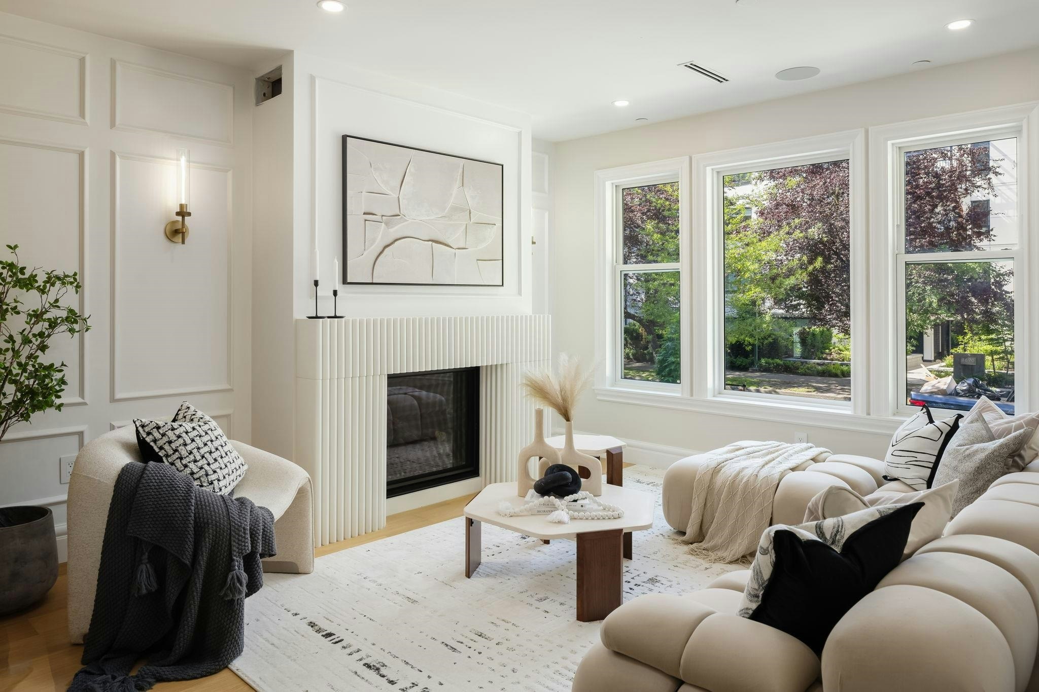 1685 Nelson Street, Vancouver, BC, V6G 1M3 - 5