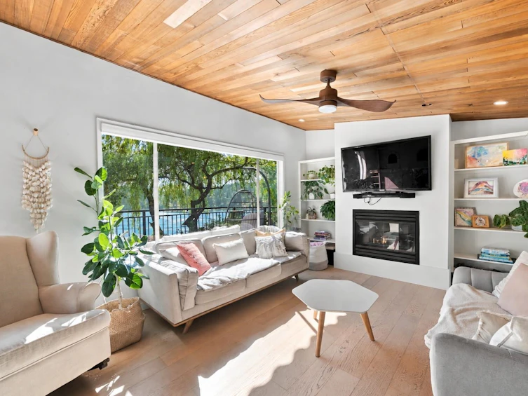 2787 Panorama Drive, North Vancouver, BC, V7G 1V7 - 2