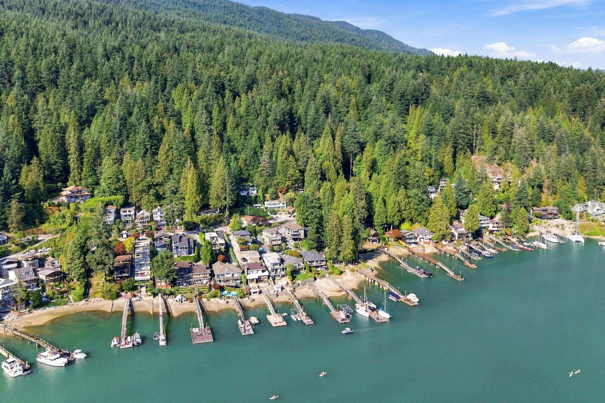 2787 Panorama Drive, North Vancouver, BC, V7G 1V7 - 34