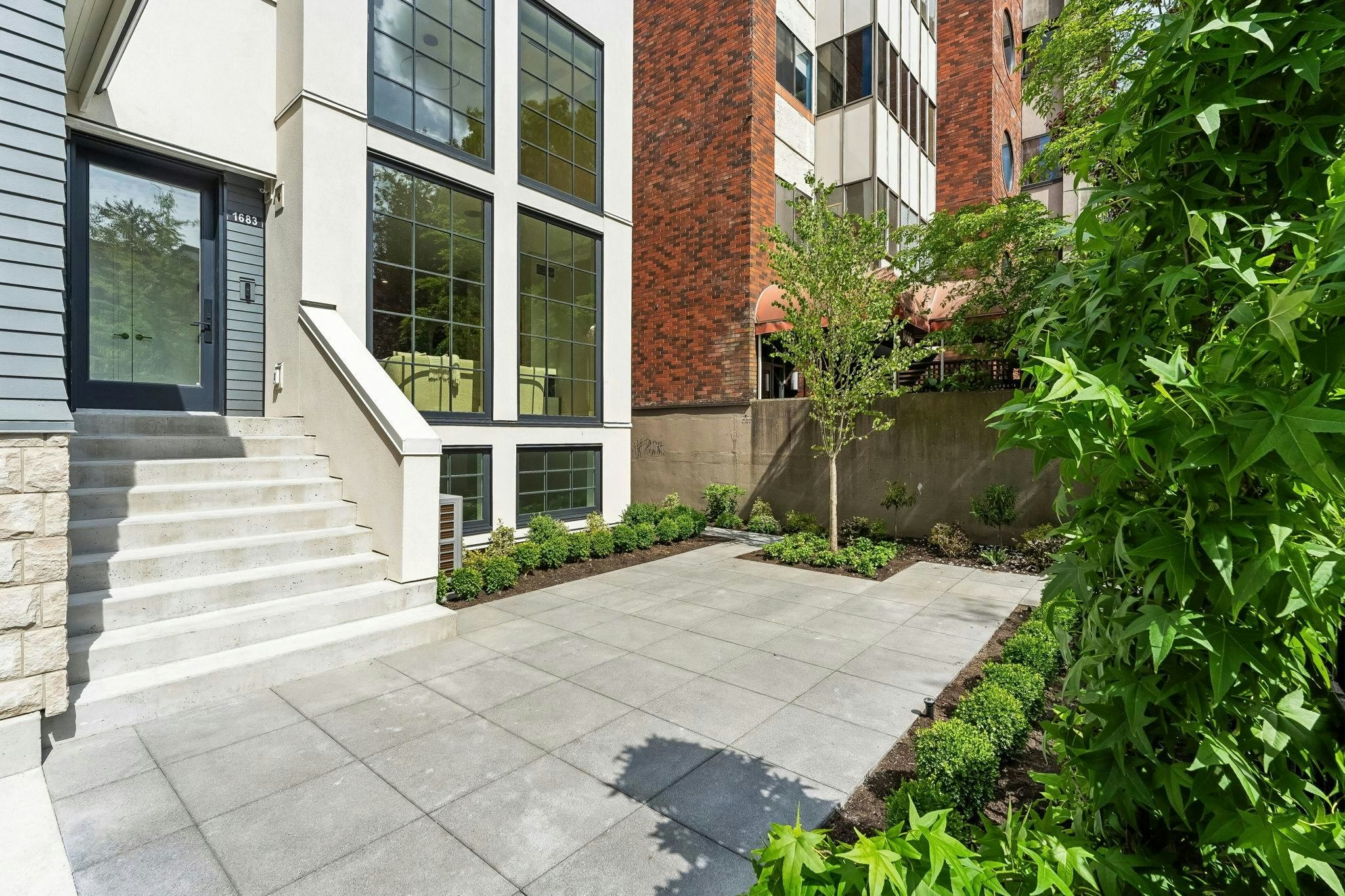 1683 Nelson Street, Vancouver, BC, V6G 1M3 - 3