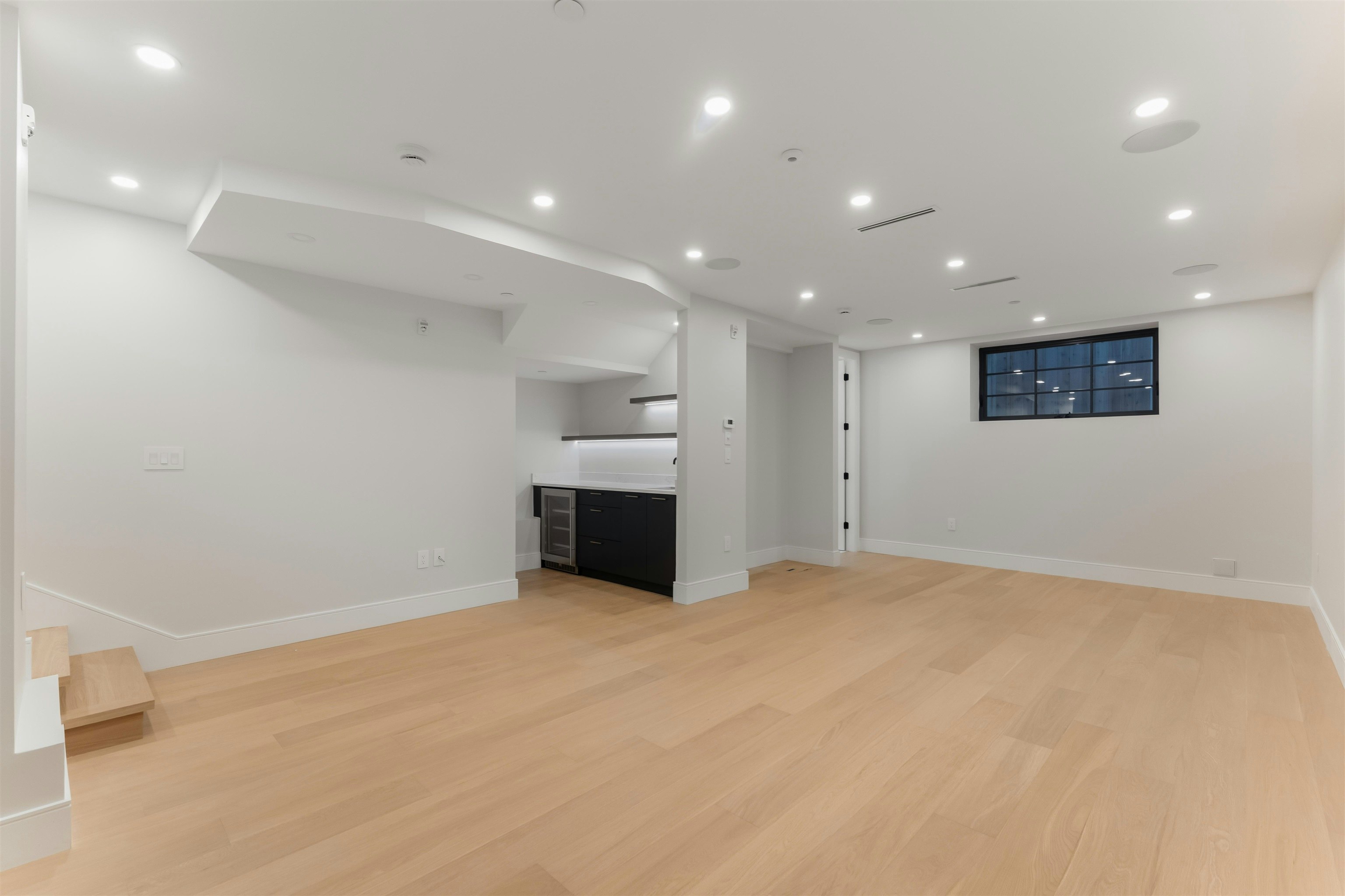 1683 Nelson Street, Vancouver, BC, V6G 1M3 - 35