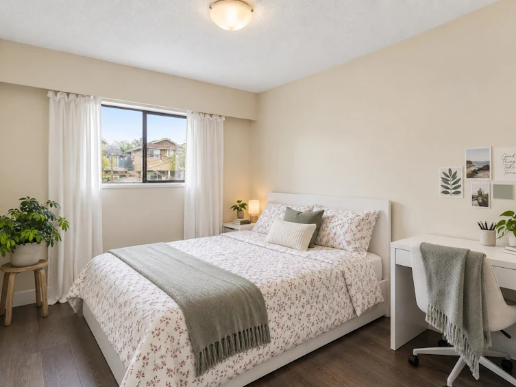 18-24 W 16th Avenue, Vancouver, BC, V5Y 1Y6 - 12