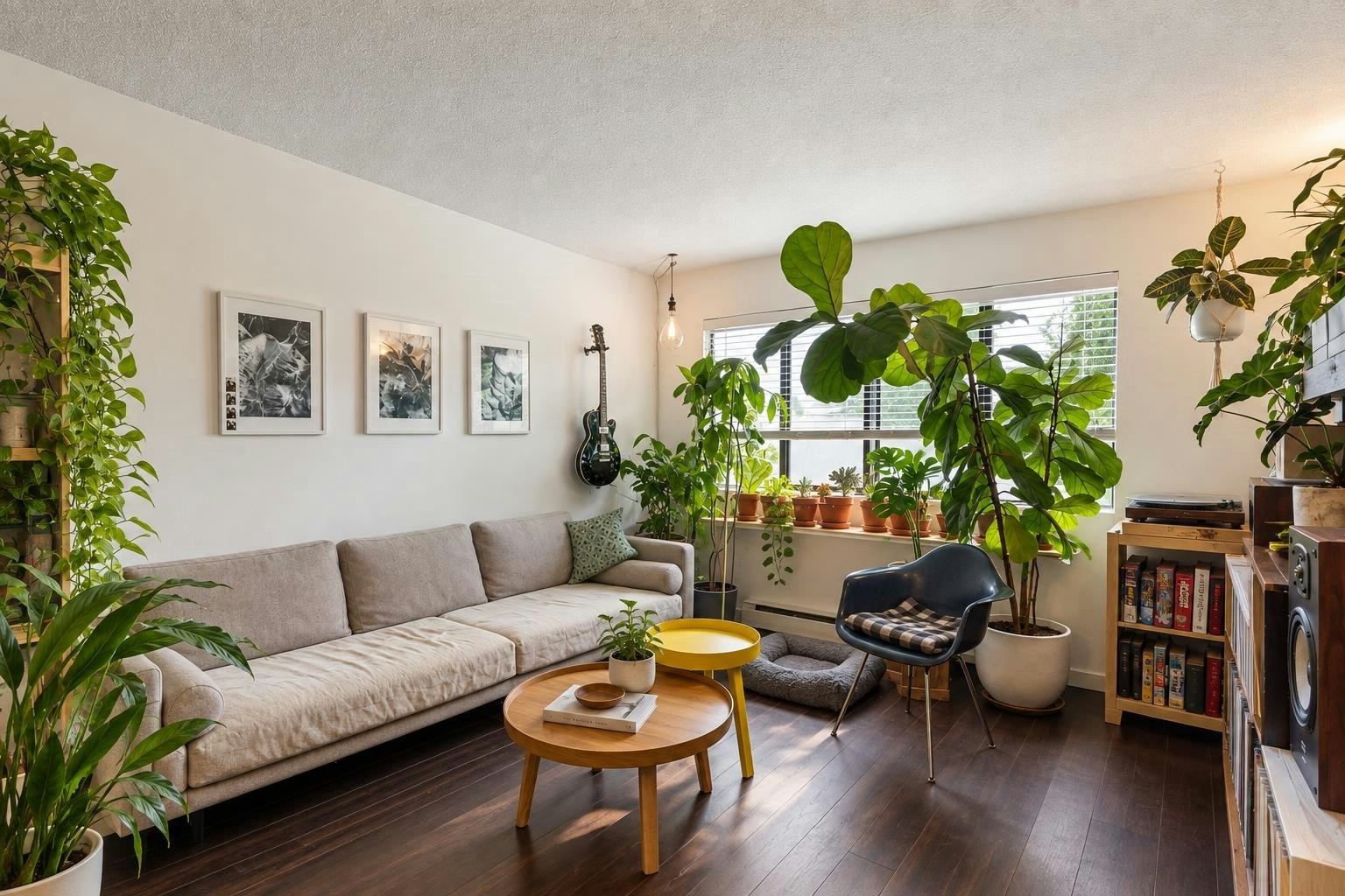 18-24 W 16th Avenue, Vancouver, BC, V5Y 1Y6 - 7