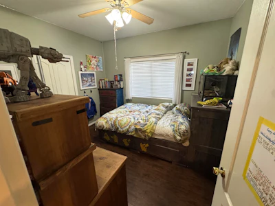 6693 Canada Way - 5