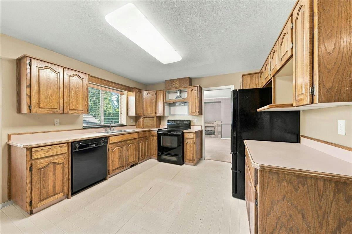 21583 126 Avenue, Maple Ridge, BC, V4R 2H1 - 9