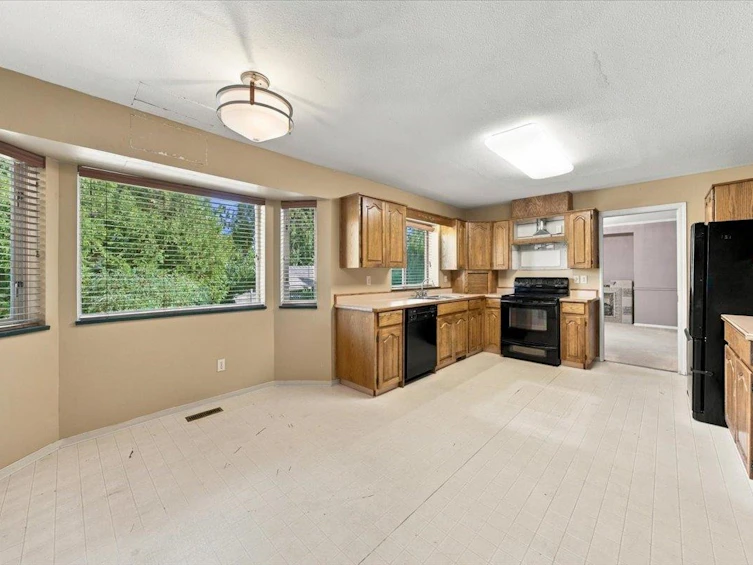 21583 126 Avenue, Maple Ridge, BC, V4R 2H1 - 10