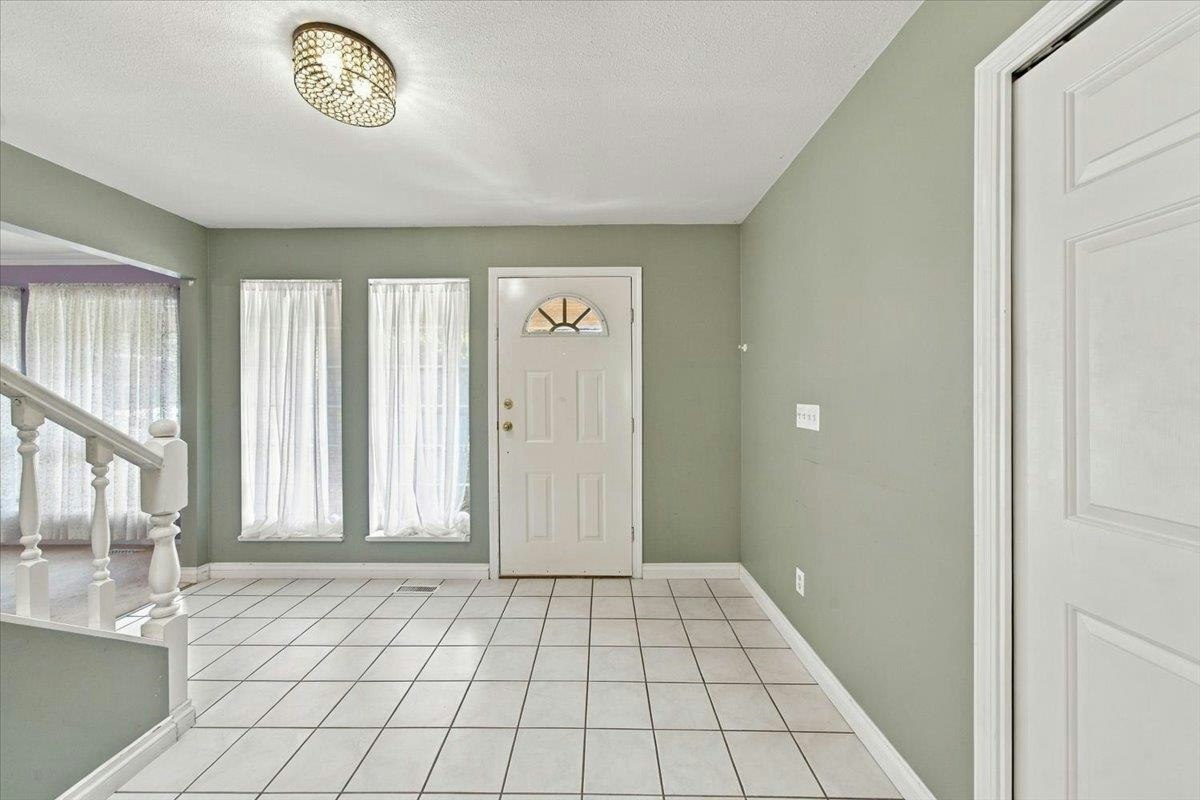 21583 126 Avenue - 3