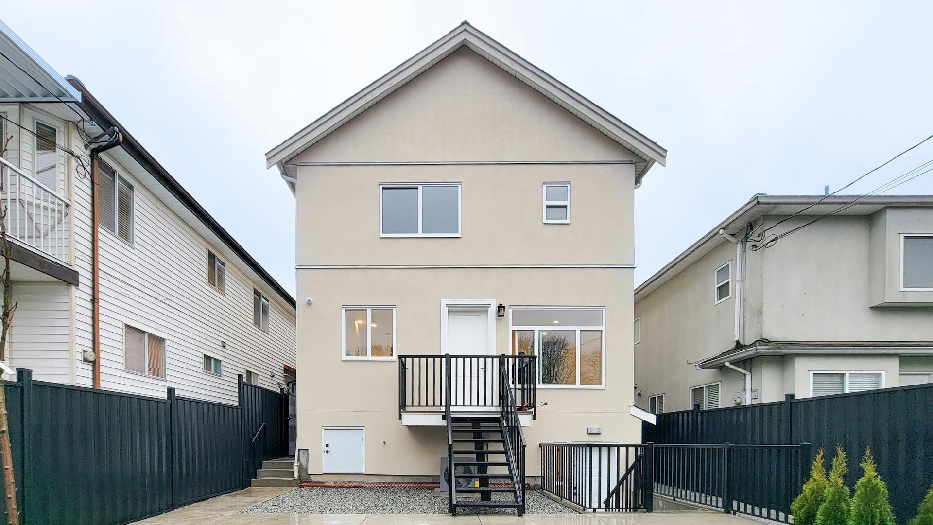 3433 E 23rd Avenue, Vancouver, BC, V5R 1C1