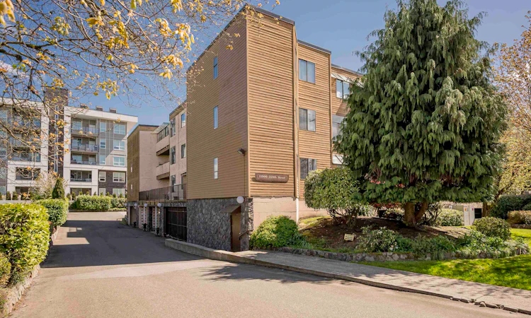 32-11900 228 Street