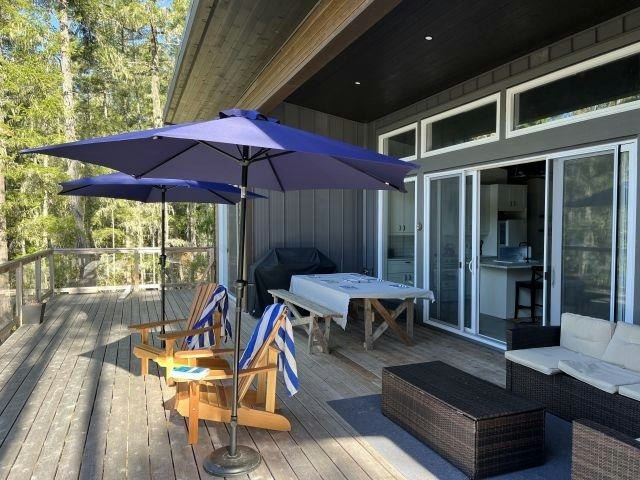 8444 West Sakinaw Lakeshore Way, Pender Harbour Egmont, BC, V0N 2H1 - 8